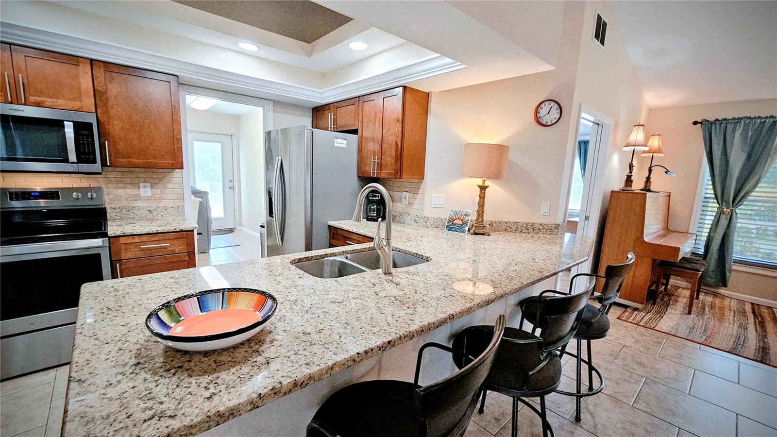 Image 20 of 48 For 881 Bayshore Drive