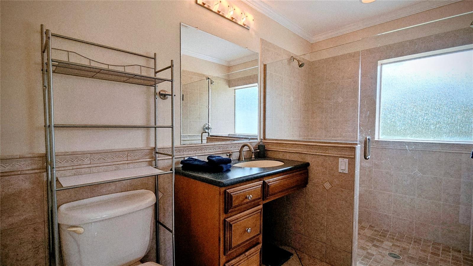 Image 28 of 48 For 881 Bayshore Drive