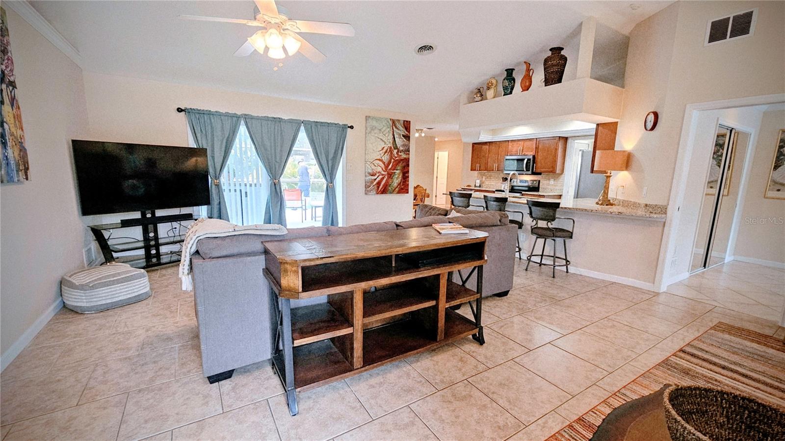 Image 3 of 48 For 881 Bayshore Drive