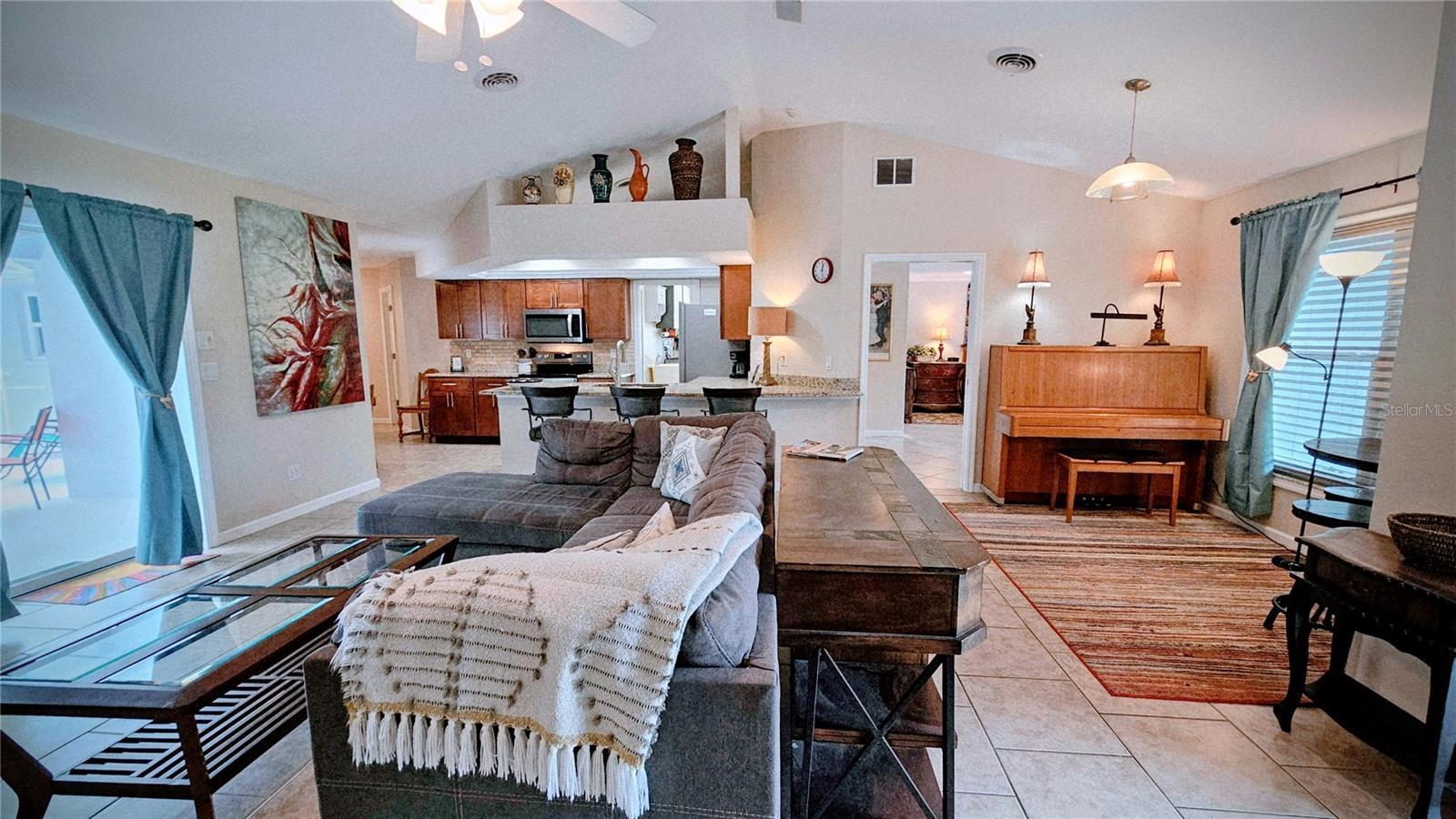 Image 5 of 48 For 881 Bayshore Drive