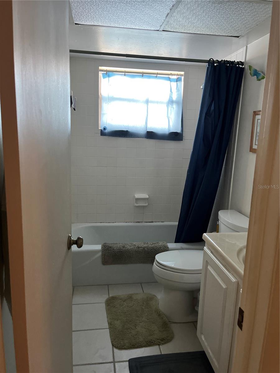 Image 15 of 32 For 725 Port Malabar Boulevard Ne 200