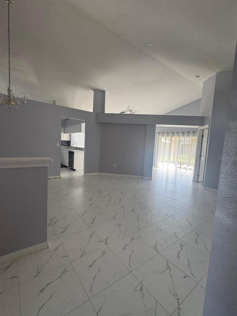 Image 7 of 18 For 6565 Crews Vue Loop