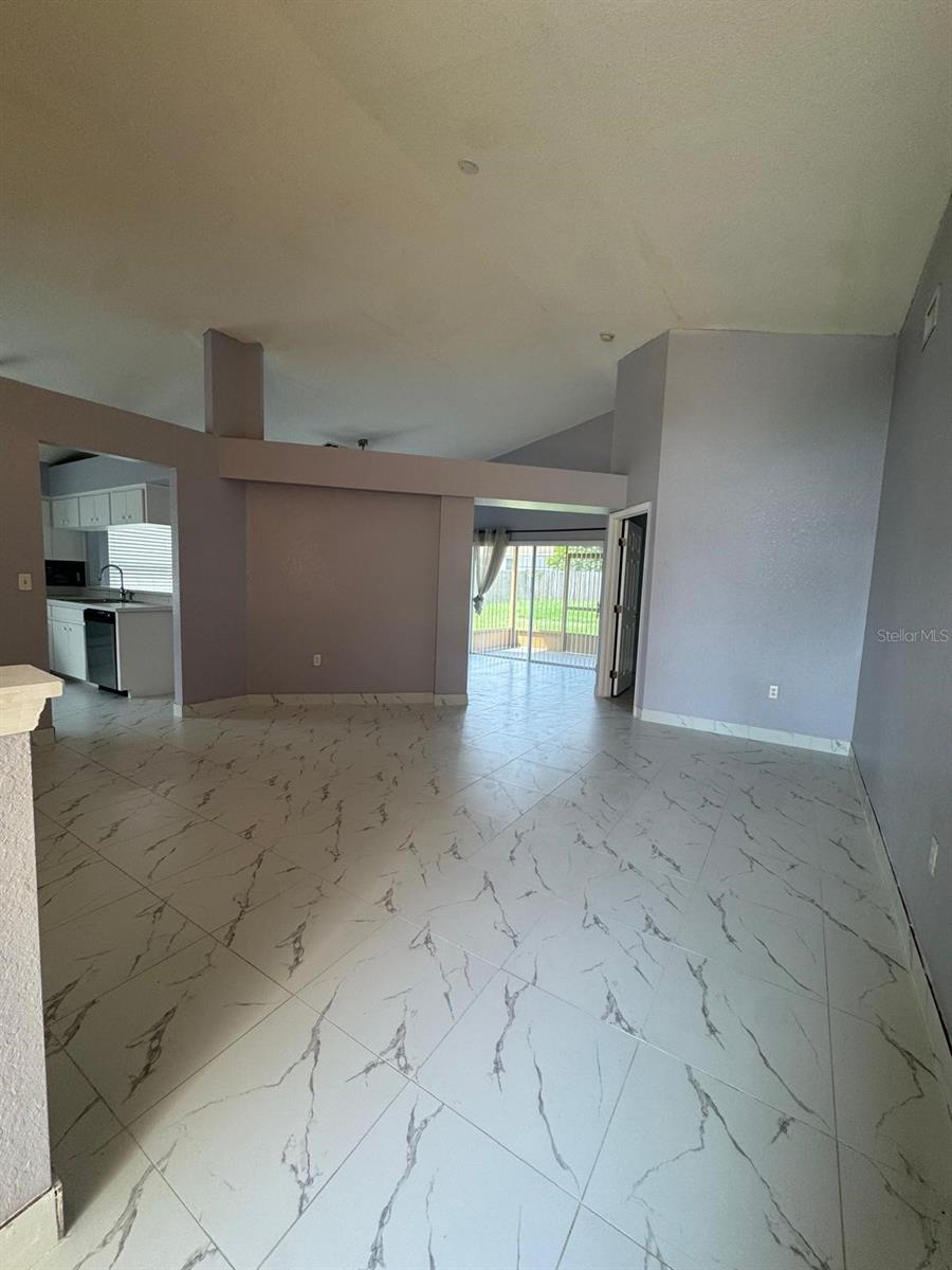 Image 8 of 18 For 6565 Crews Vue Loop