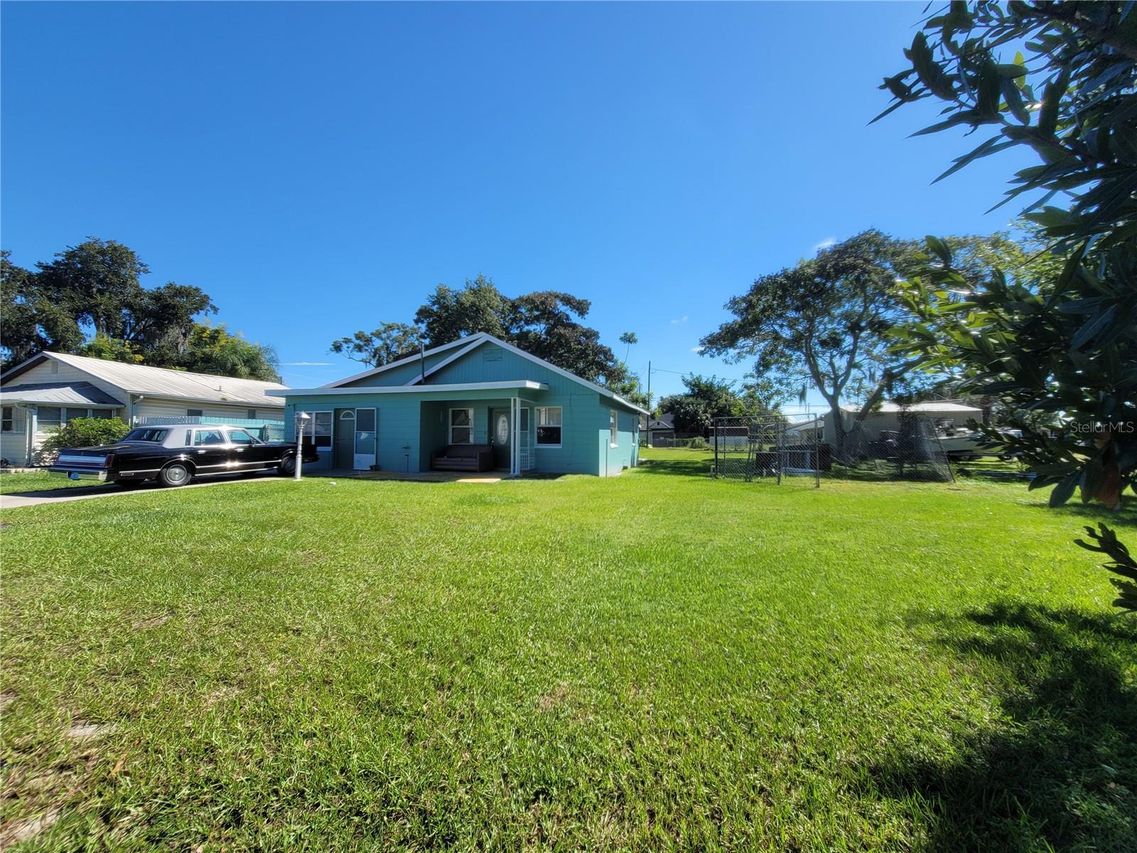 Image 4 of 7 For 1115 Vermont Avenue