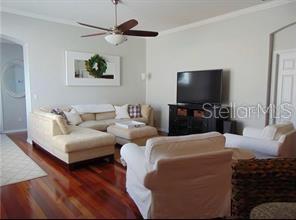 Image 12 of 42 For 132 Eastpark Drive