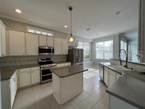 Image 8 of 42 For 132 Eastpark Drive