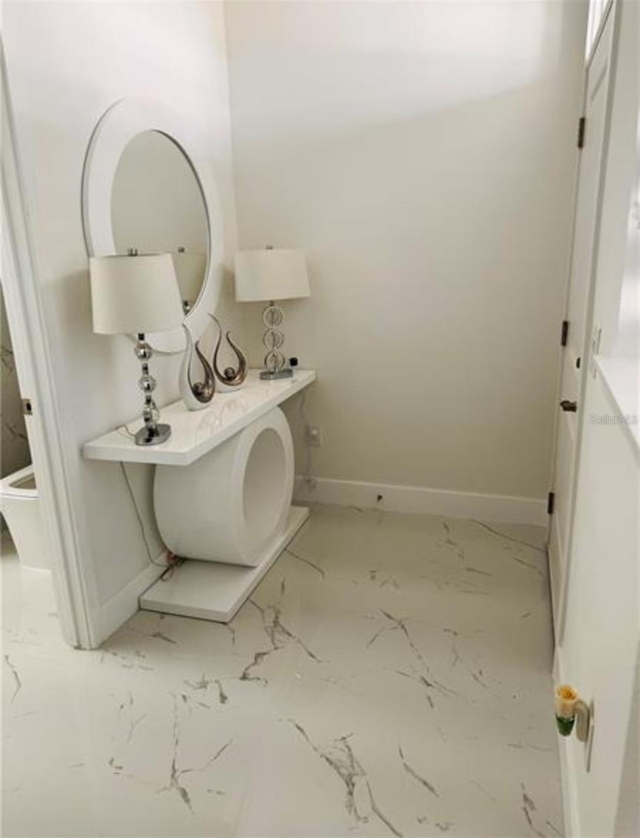 Image 11 of 36 For 14978 Lebeau Loop