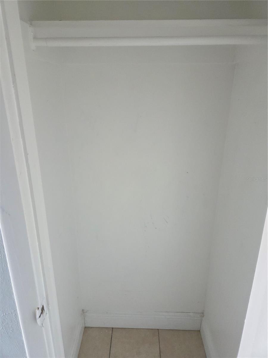 Image 6 of 15 For 4003 Woodfern Drive Ge