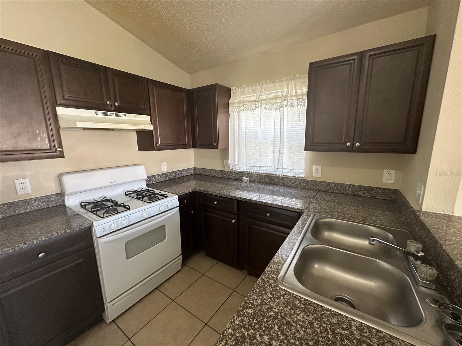 Image 5 of 15 For 5104 Aventura Boulevard