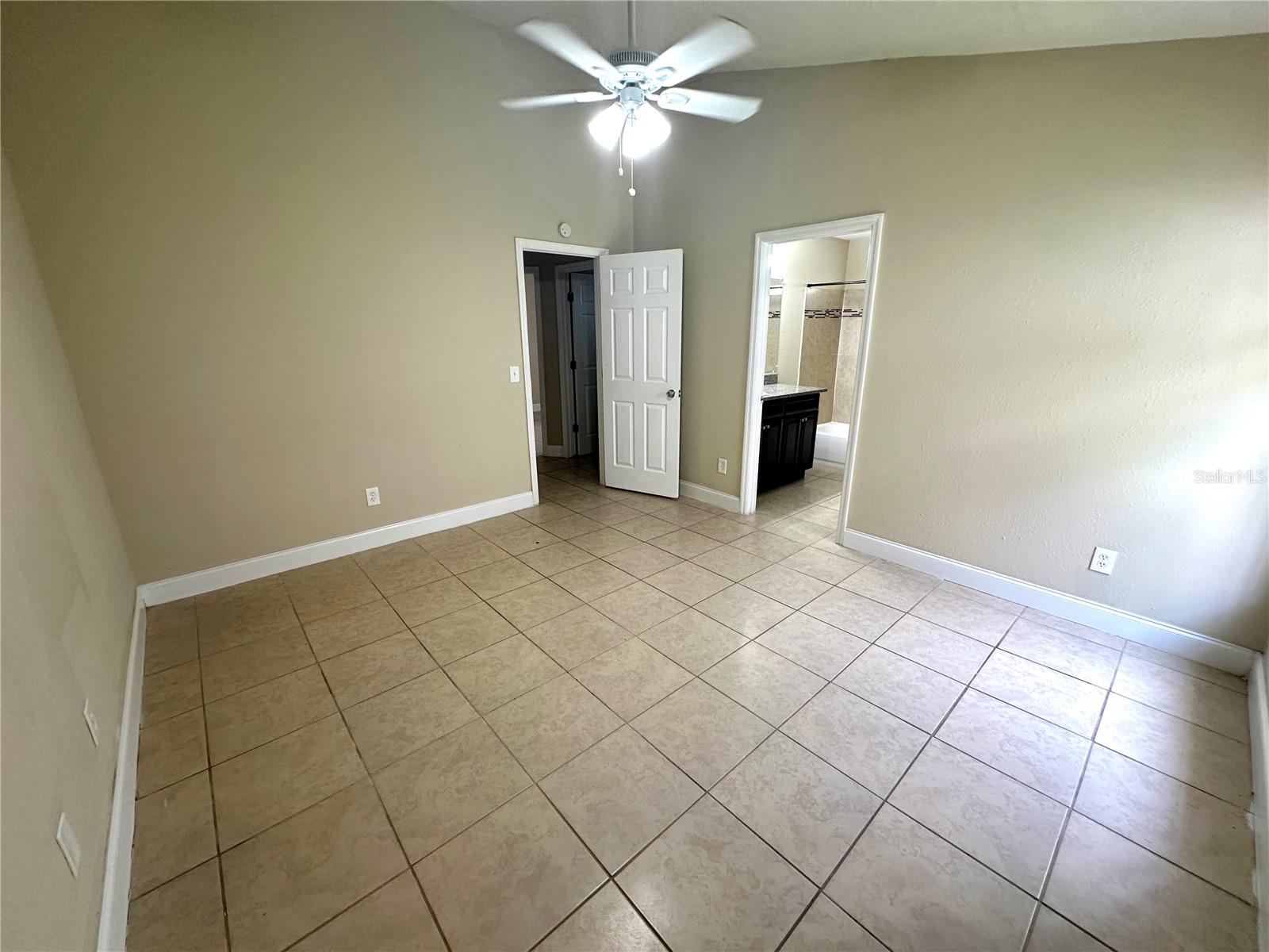 Image 8 of 15 For 5104 Aventura Boulevard