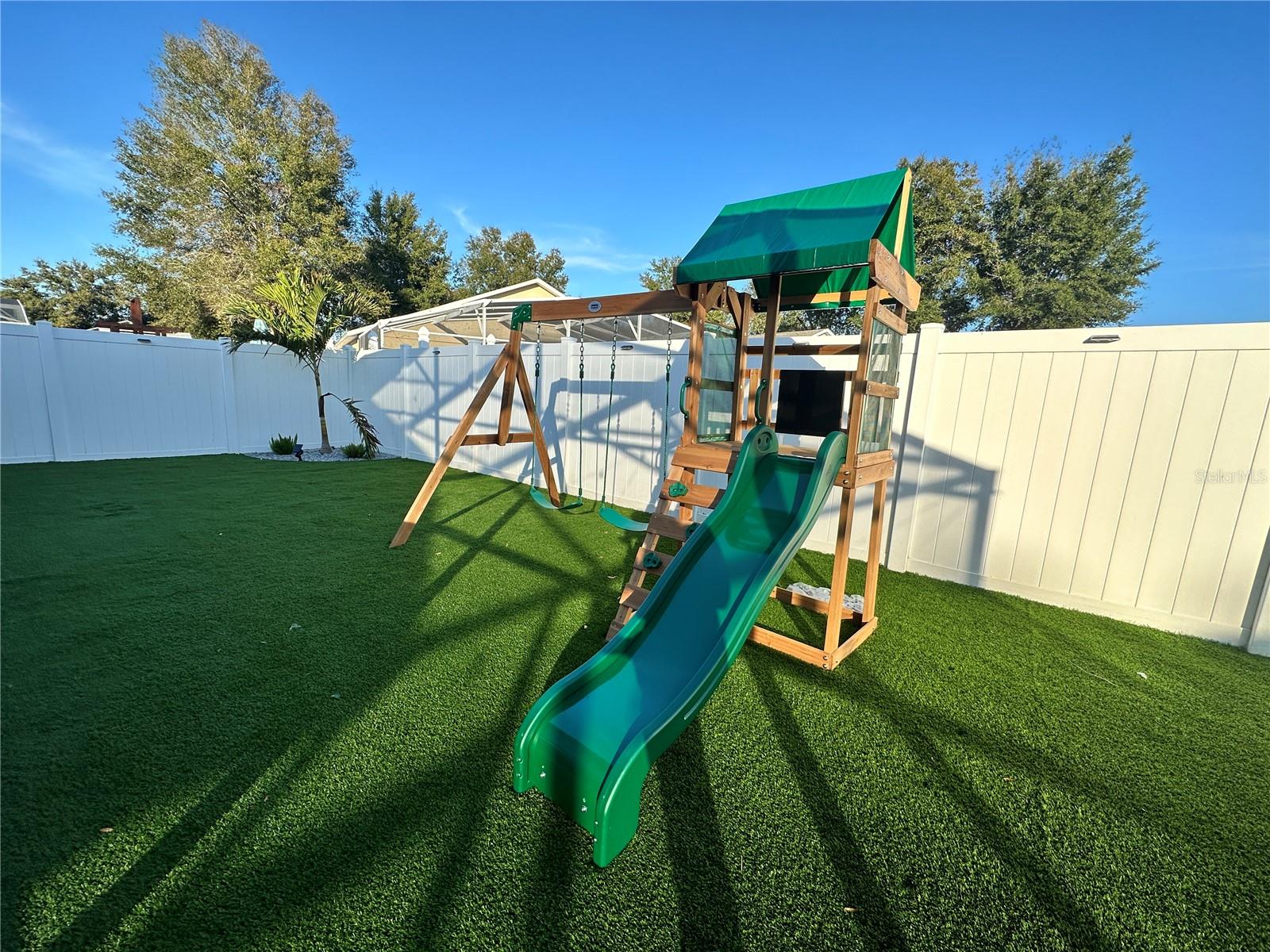 Image 19 of 49 For 17410 Woodcrest Way