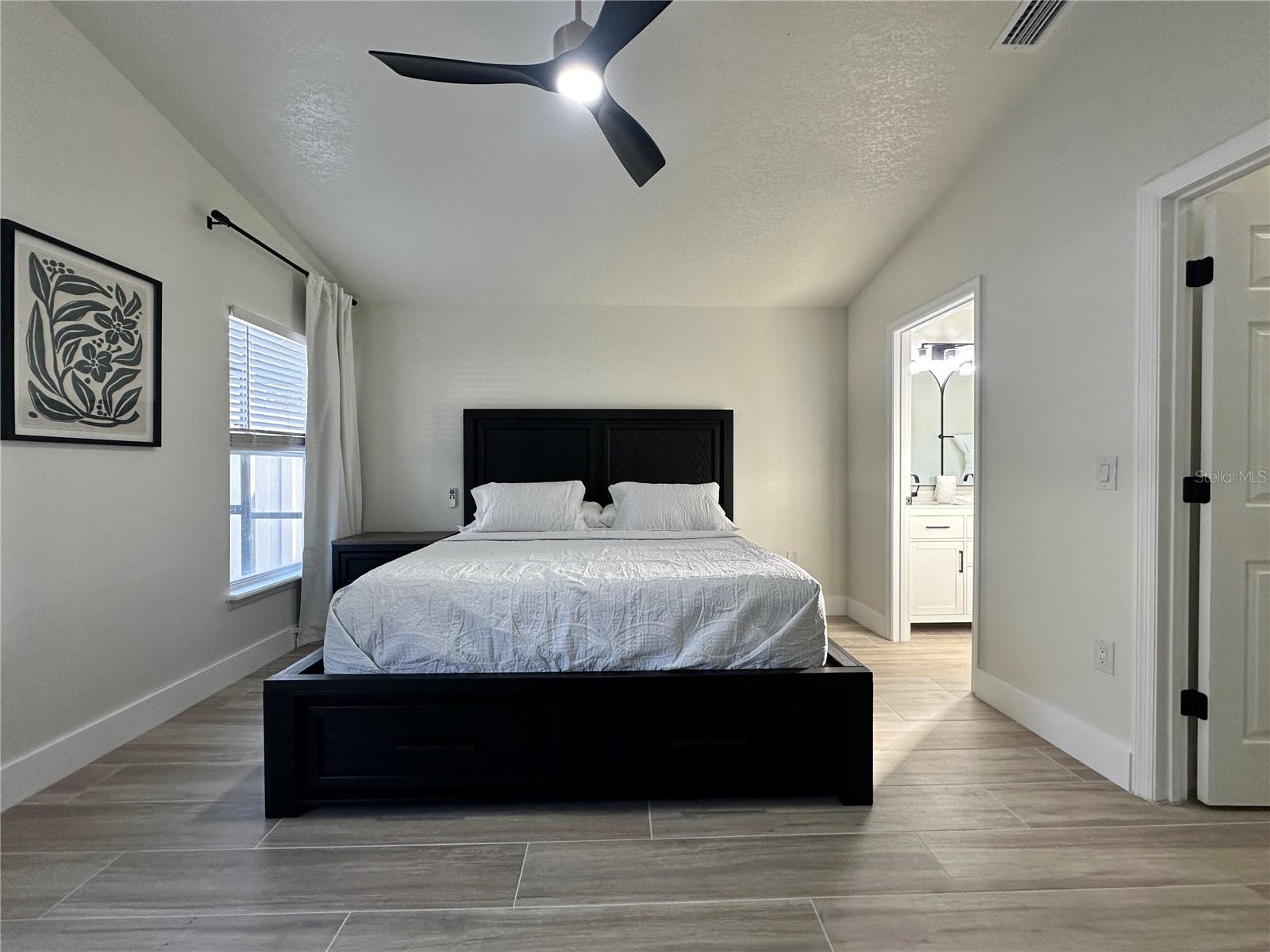 Image 38 of 49 For 17410 Woodcrest Way