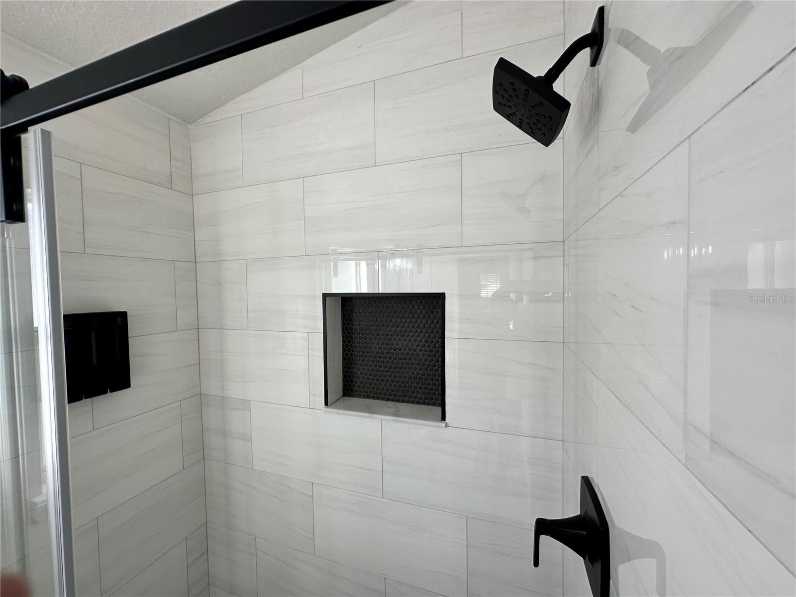 Image 40 of 49 For 17410 Woodcrest Way