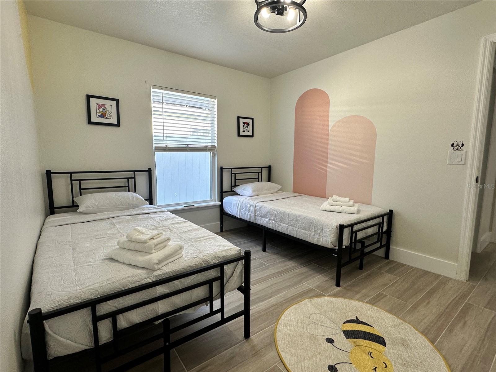 Image 9 of 49 For 17410 Woodcrest Way