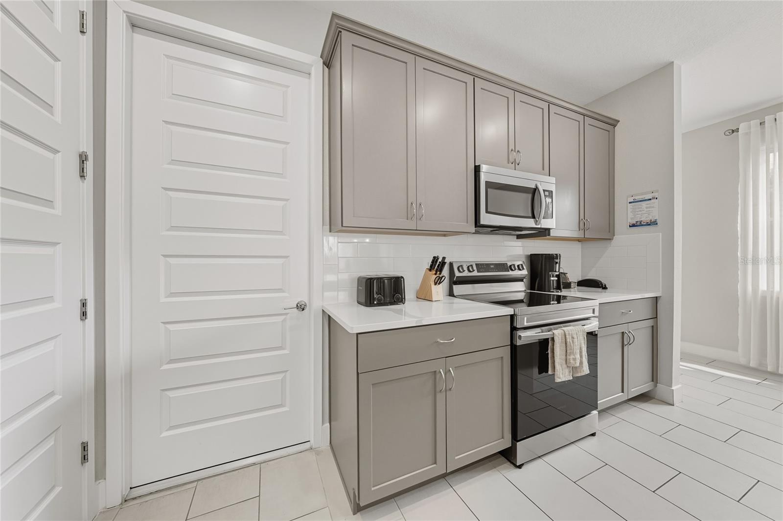 Image 15 of 42 For 7900 Draw Street