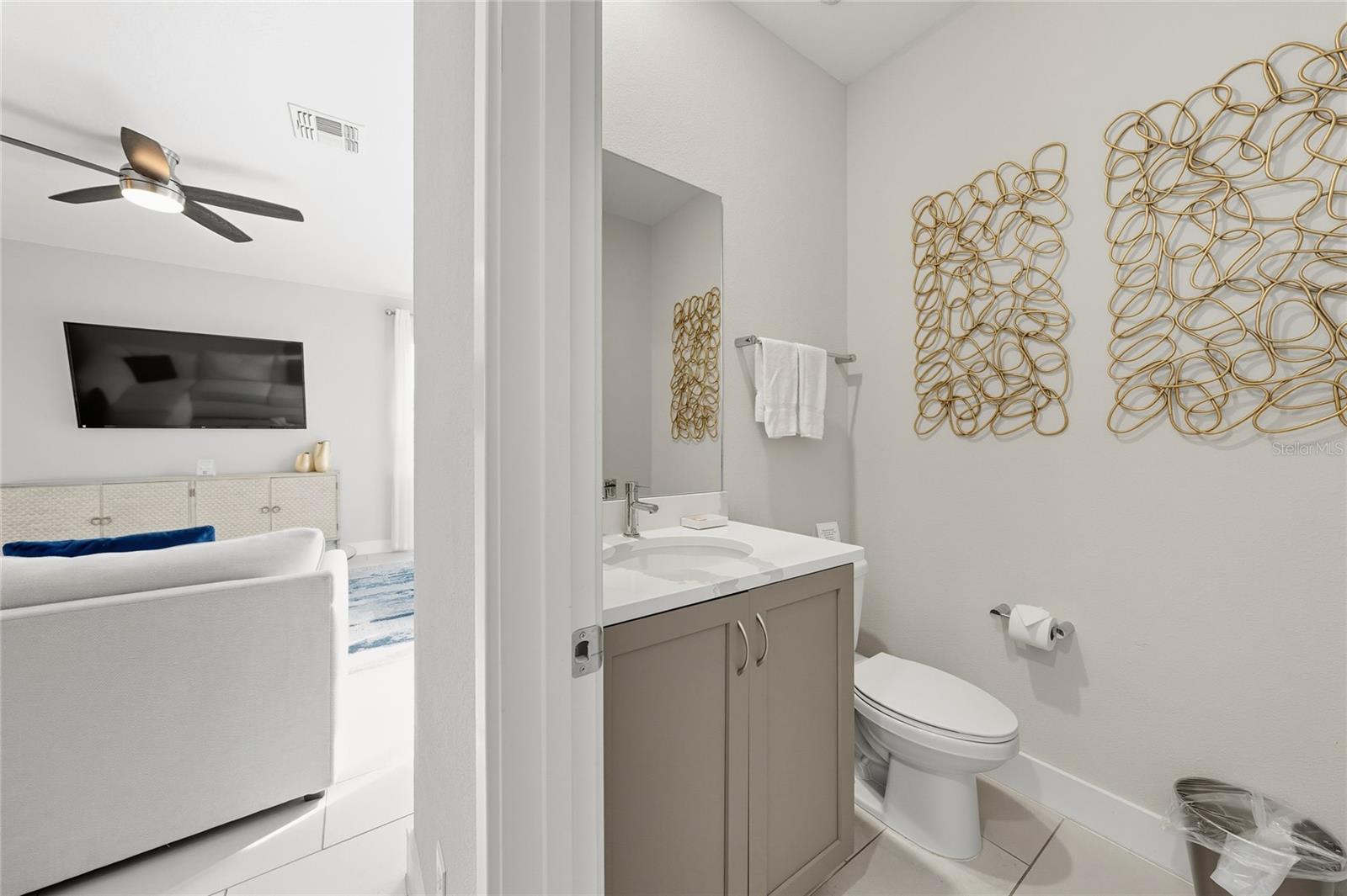 Image 18 of 42 For 7900 Draw Street