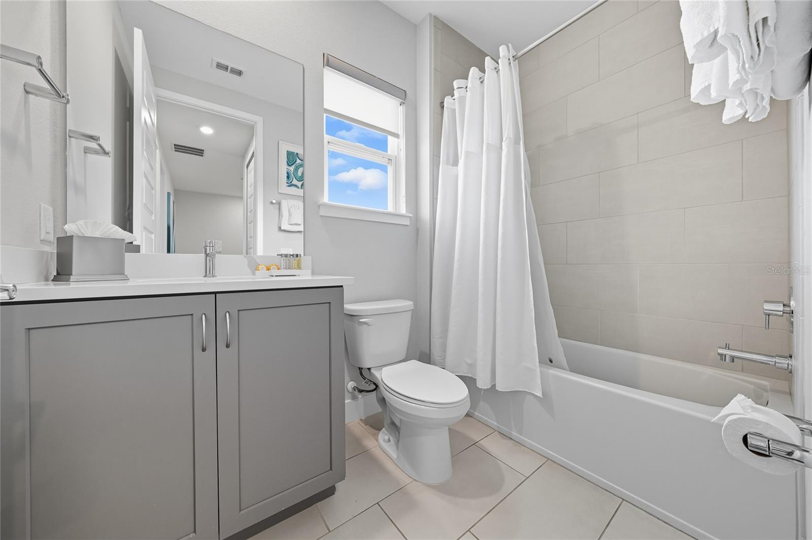 Image 24 of 42 For 7900 Draw Street