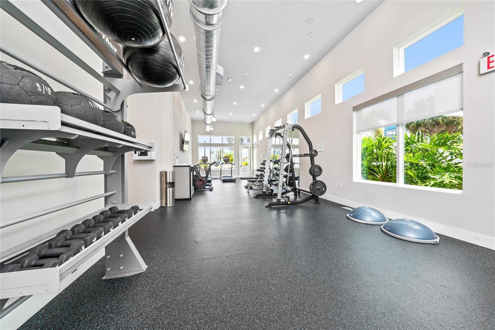 Image 38 of 42 For 7900 Draw Street