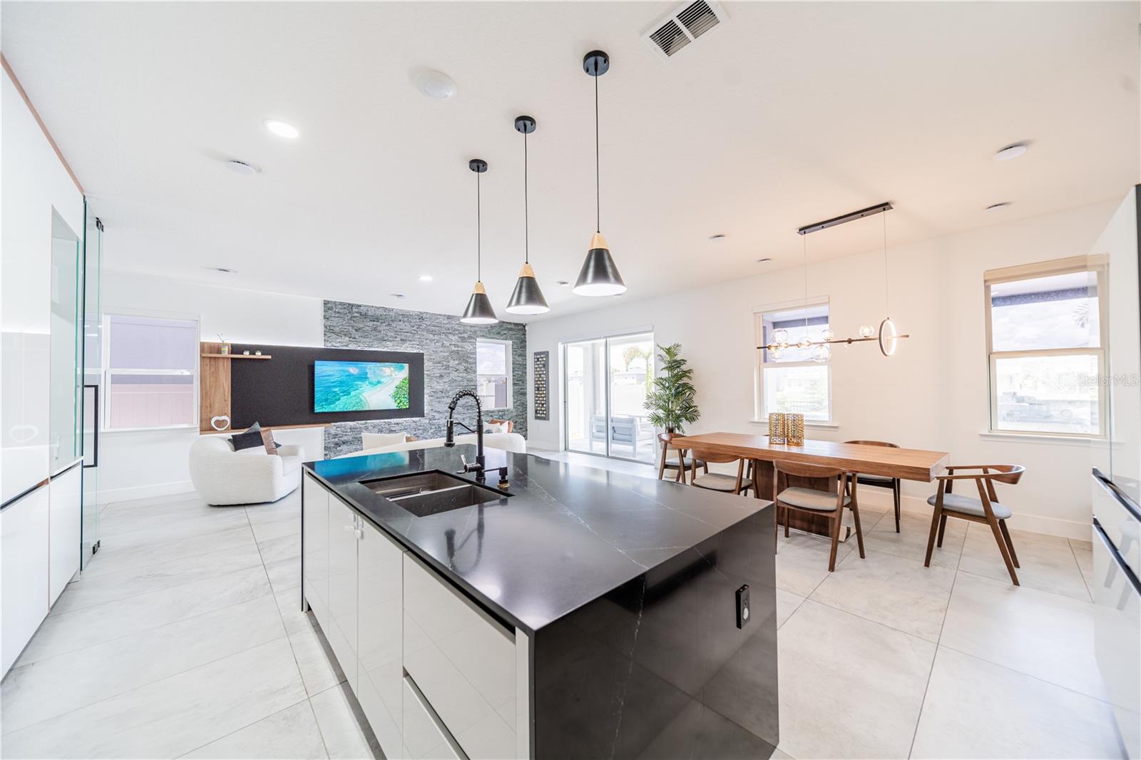 Image 7 of 40 For 1550 Sepal Street