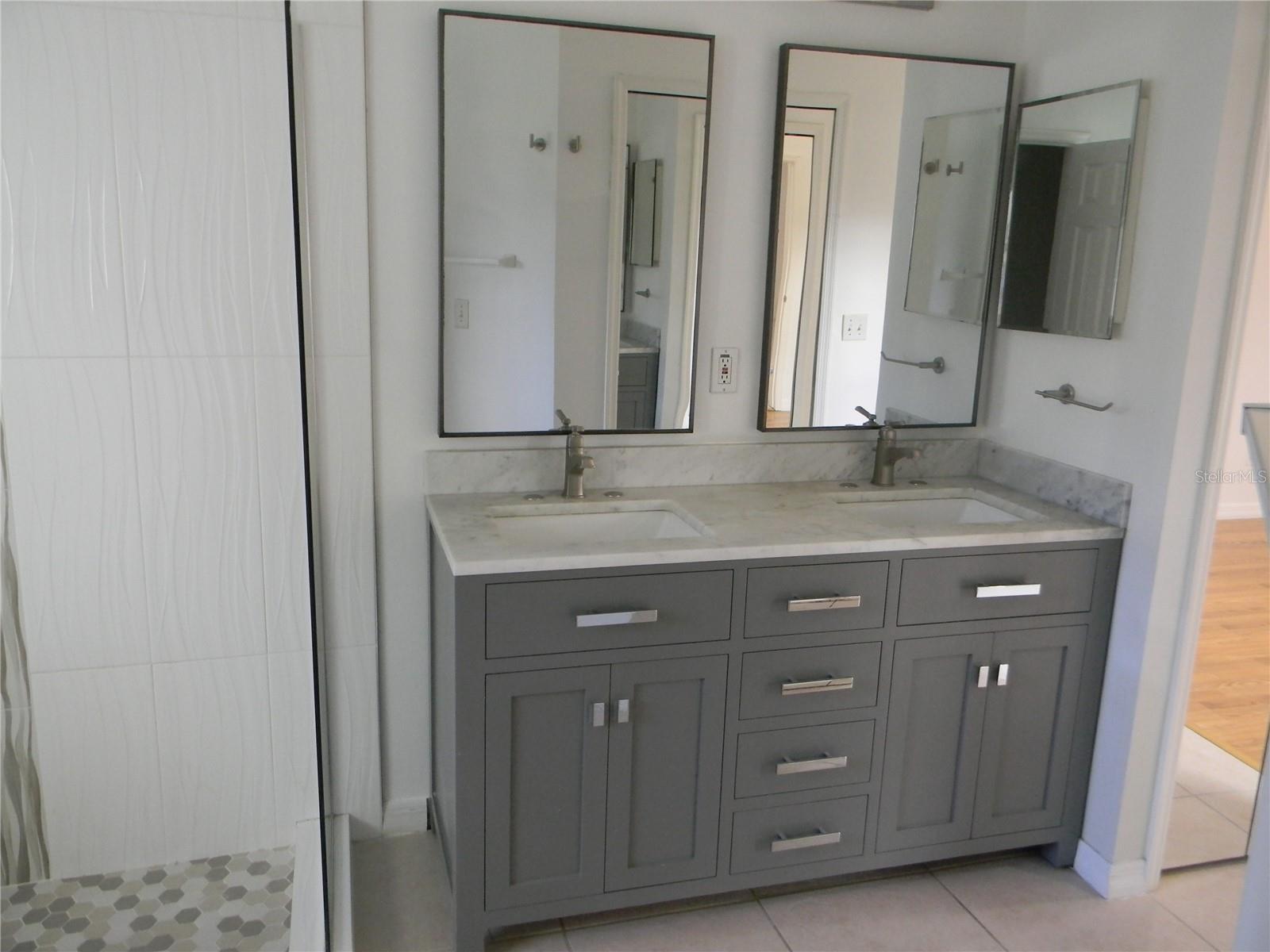Image 18 of 52 For 2318 Laurel Pine Lane