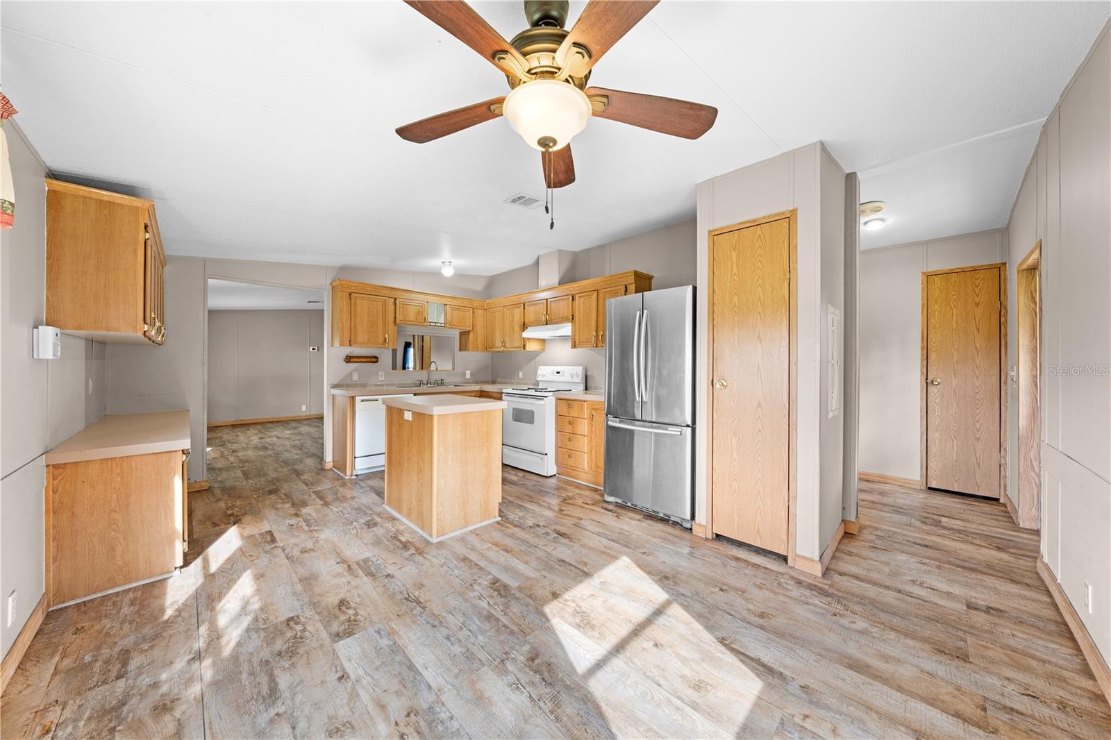 Image 11 of 49 For 805 Grant Bass Road