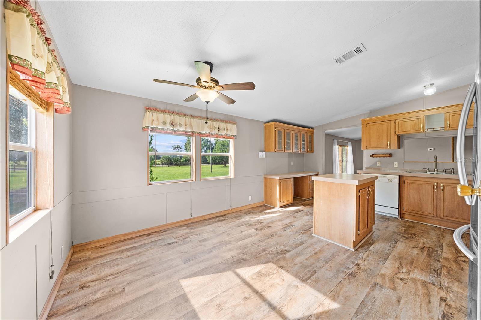 Image 30 of 49 For 805 Grant Bass Road