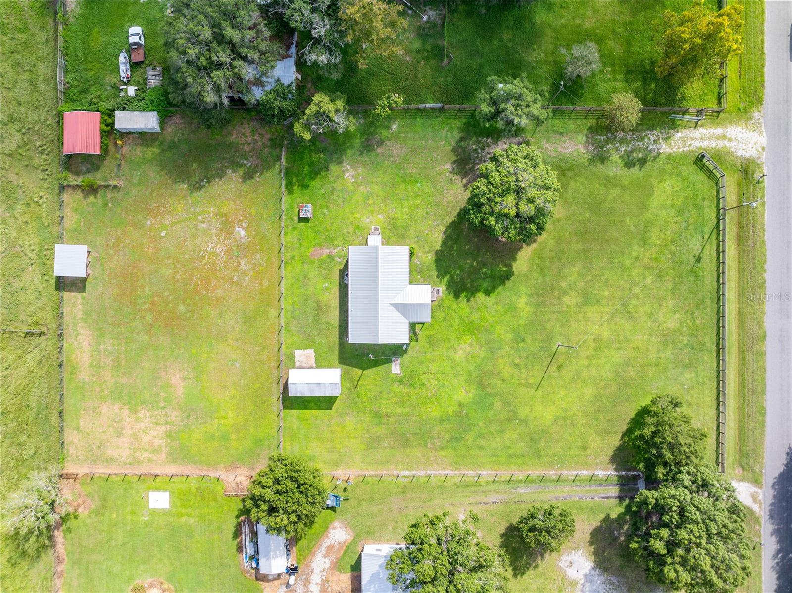 Image 36 of 49 For 805 Grant Bass Road