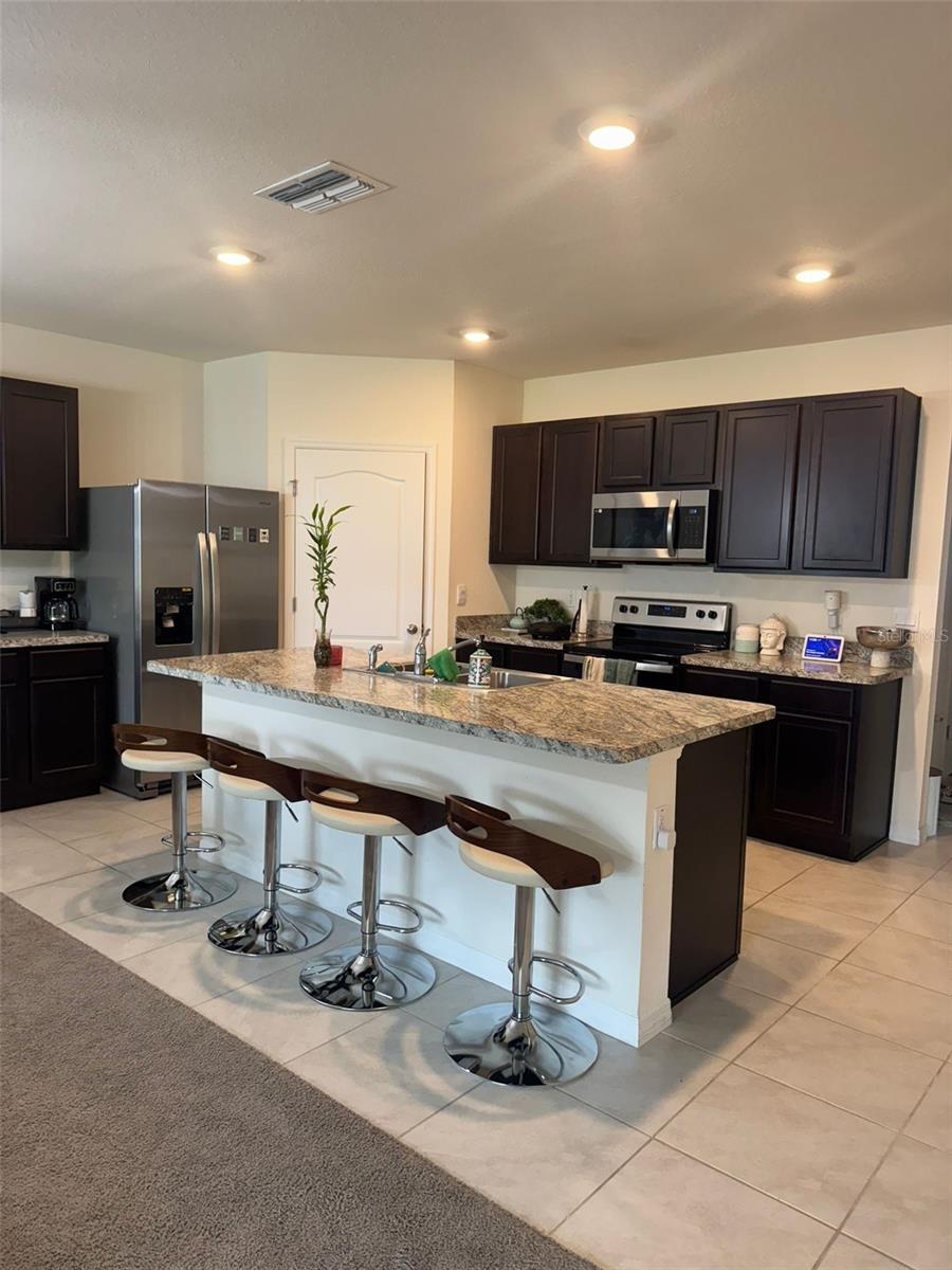 Image 4 of 20 For 823 Auburn Grove Court