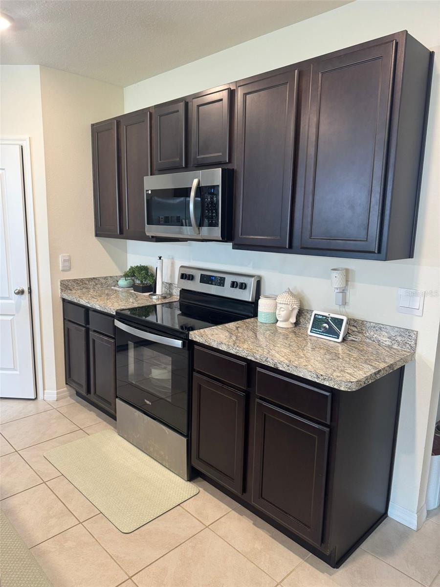 Image 6 of 20 For 823 Auburn Grove Court