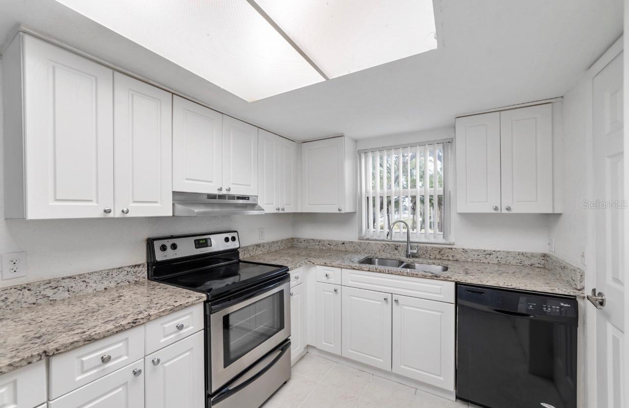 Image 2 of 7 For 2424 Barley Club Court 8