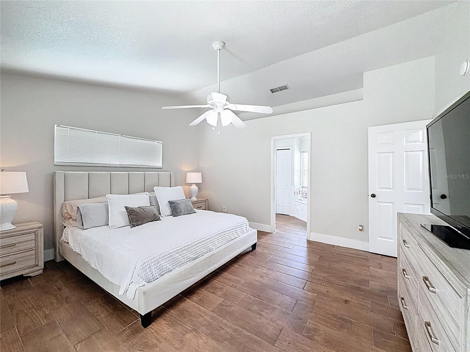 Image 13 of 26 For 41 Montana Avenue