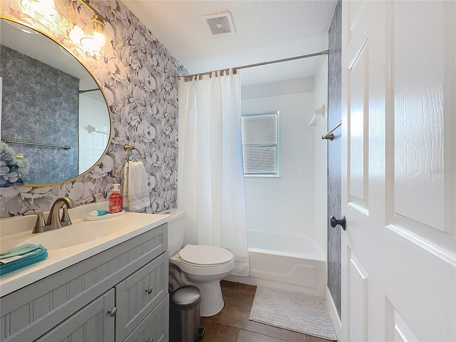 Image 16 of 26 For 41 Montana Avenue