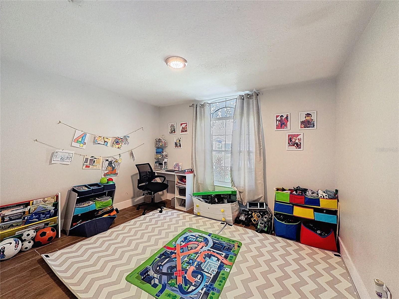 Image 17 of 26 For 41 Montana Avenue