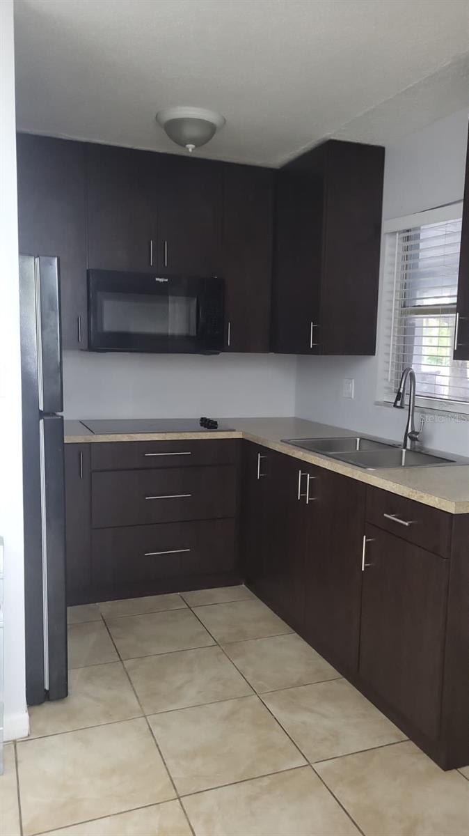 Image 3 of 11 For 1508 Lee Avenue 1510