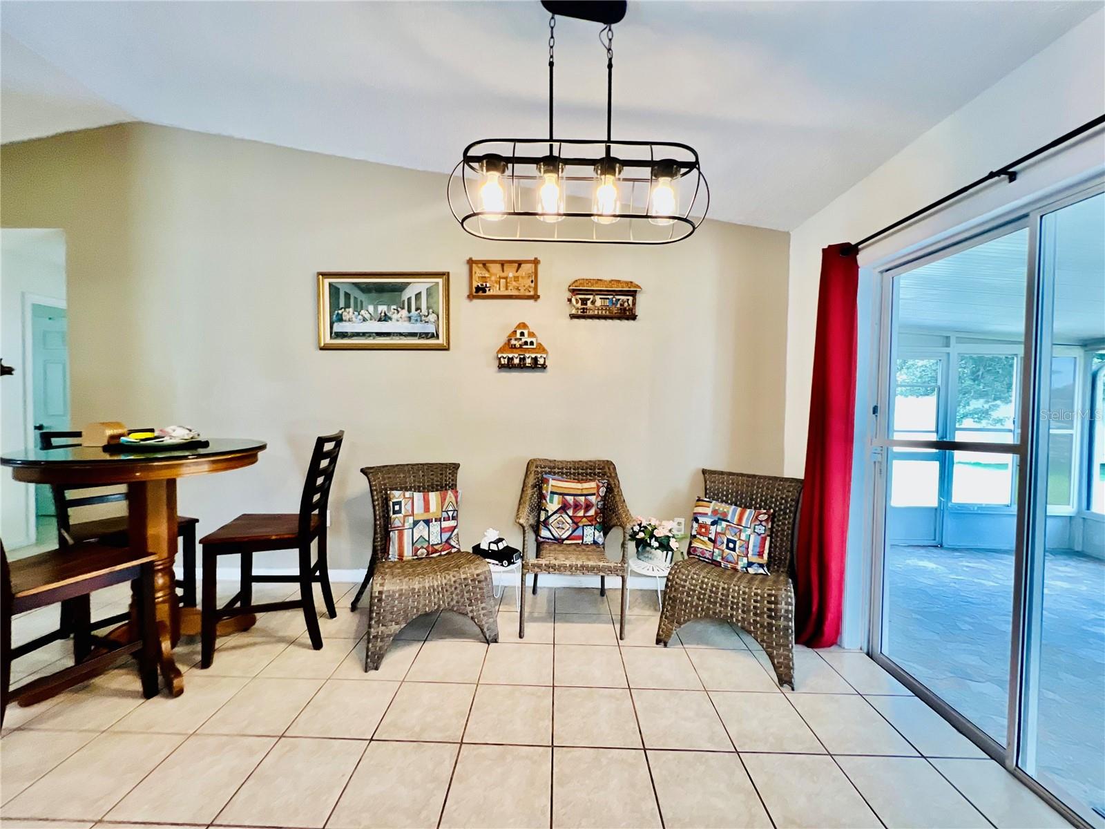 Image 14 of 68 For 405 Albatross Court