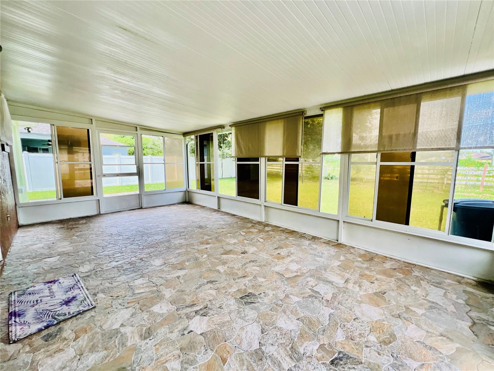 Image 61 of 68 For 405 Albatross Court