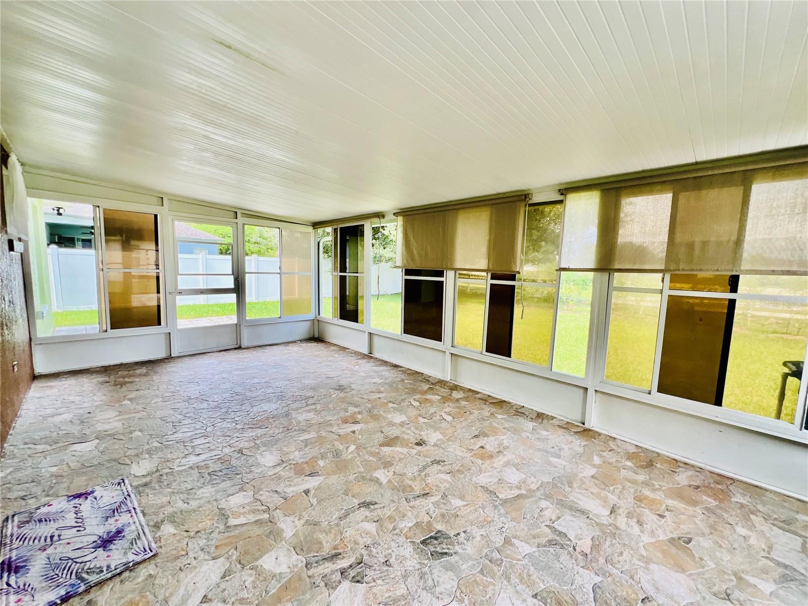 Image 62 of 68 For 405 Albatross Court