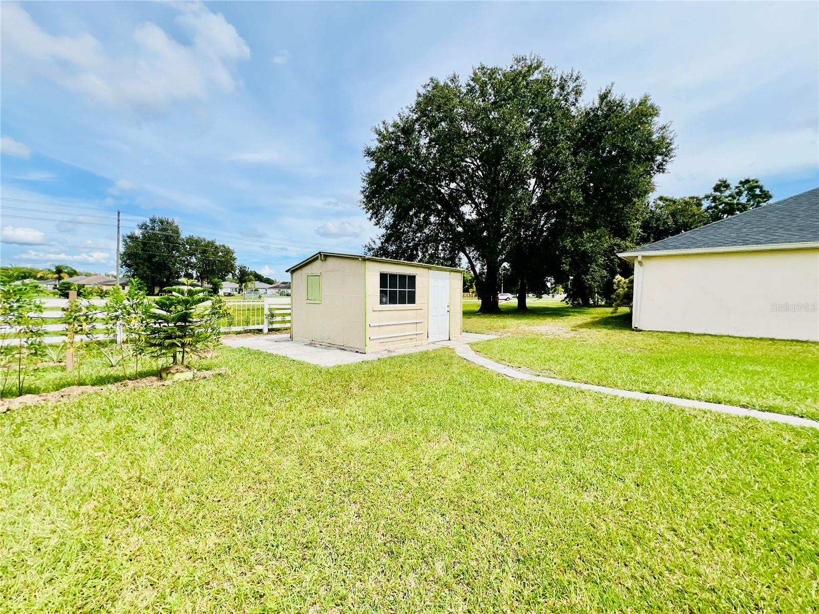 Image 66 of 68 For 405 Albatross Court