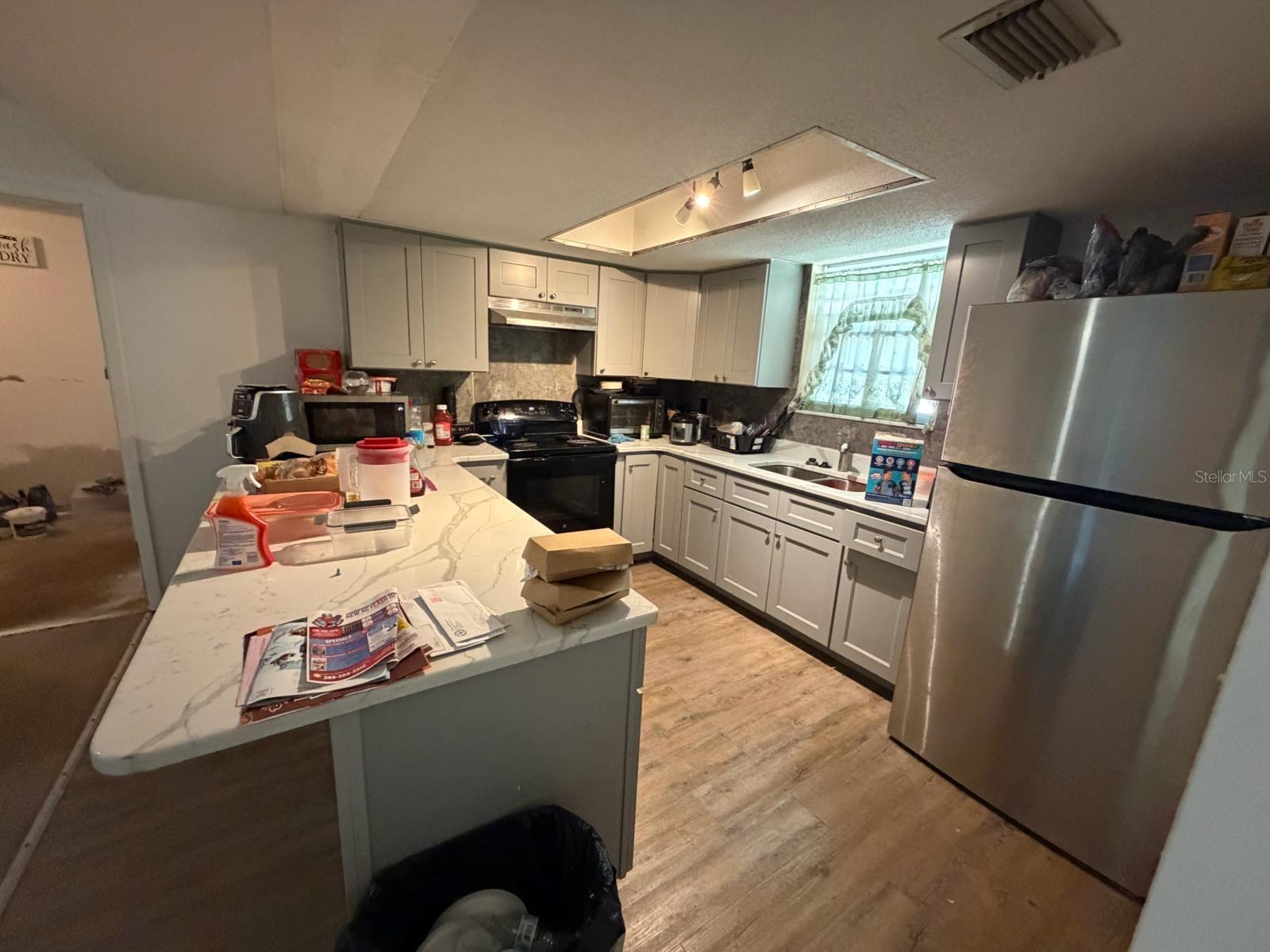 Image 15 of 28 For 2280 Green Street