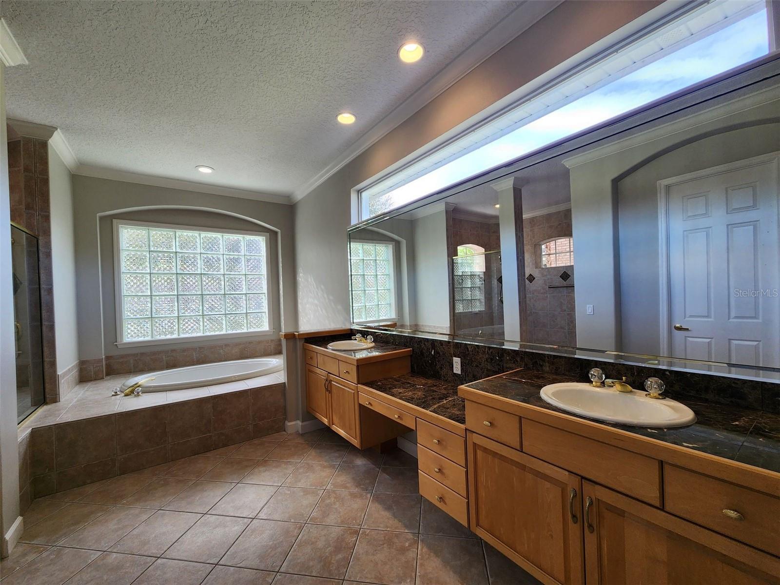 Image 26 of 37 For 8841 Great Cove Drive