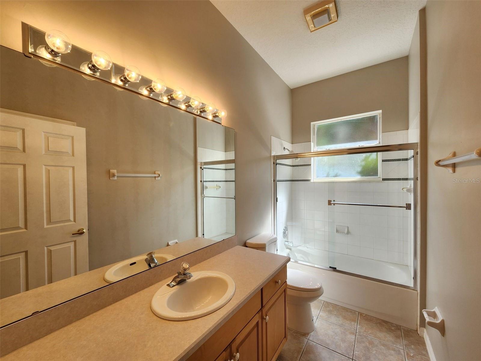 Image 29 of 37 For 8841 Great Cove Drive