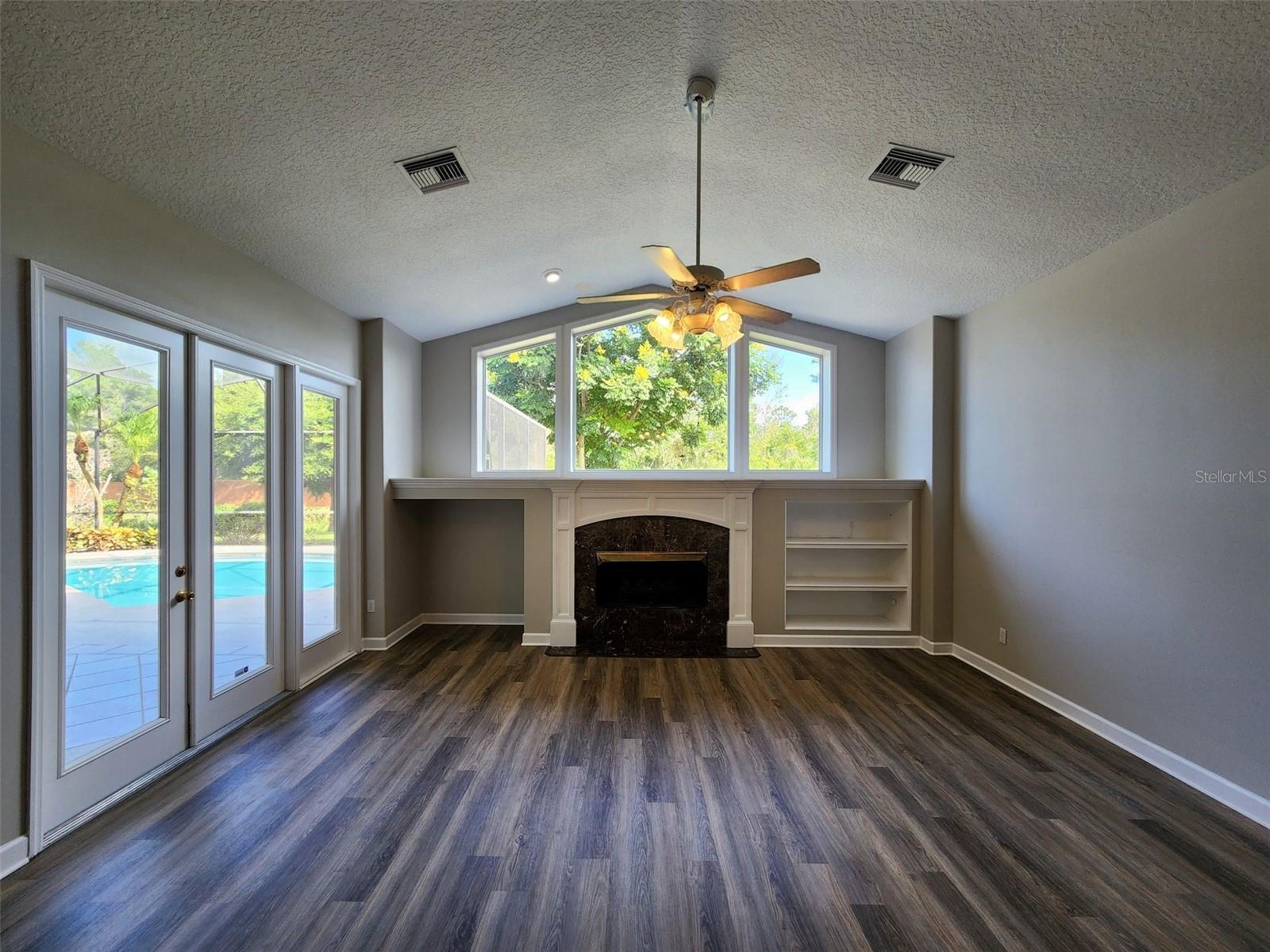 Image 7 of 37 For 8841 Great Cove Drive