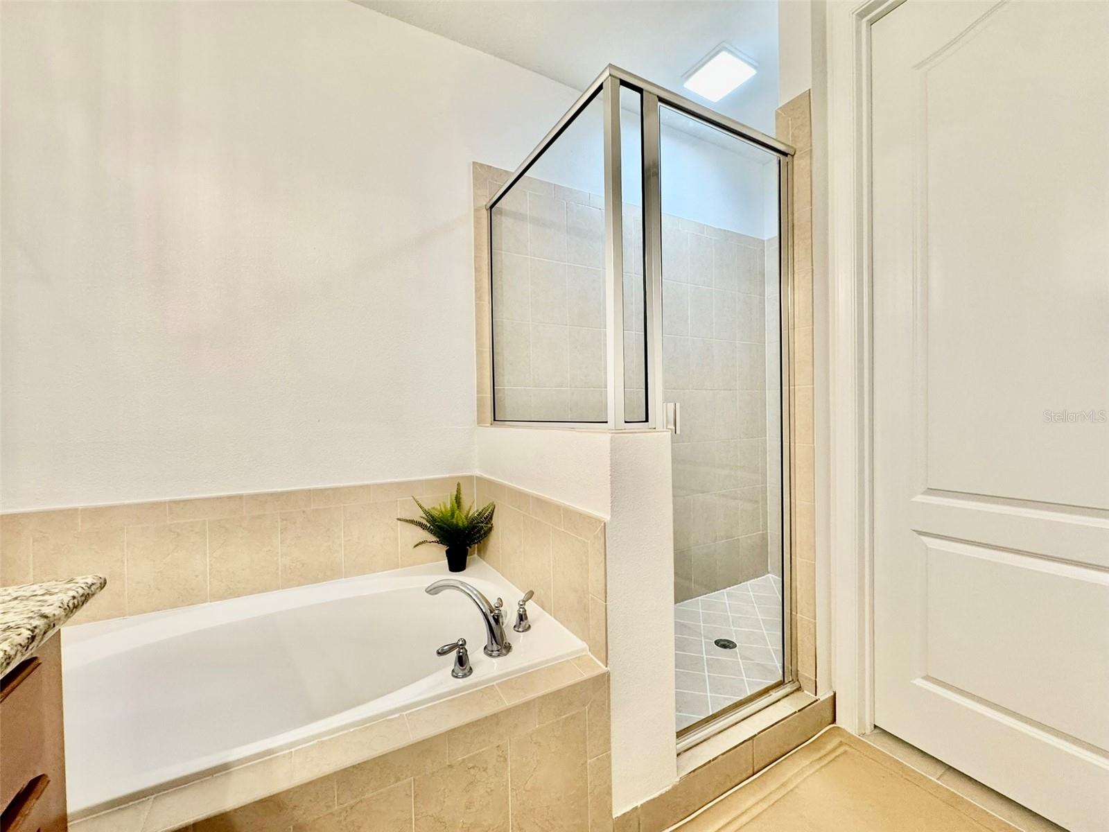 Image 28 of 51 For 8458 Kelsall Drive