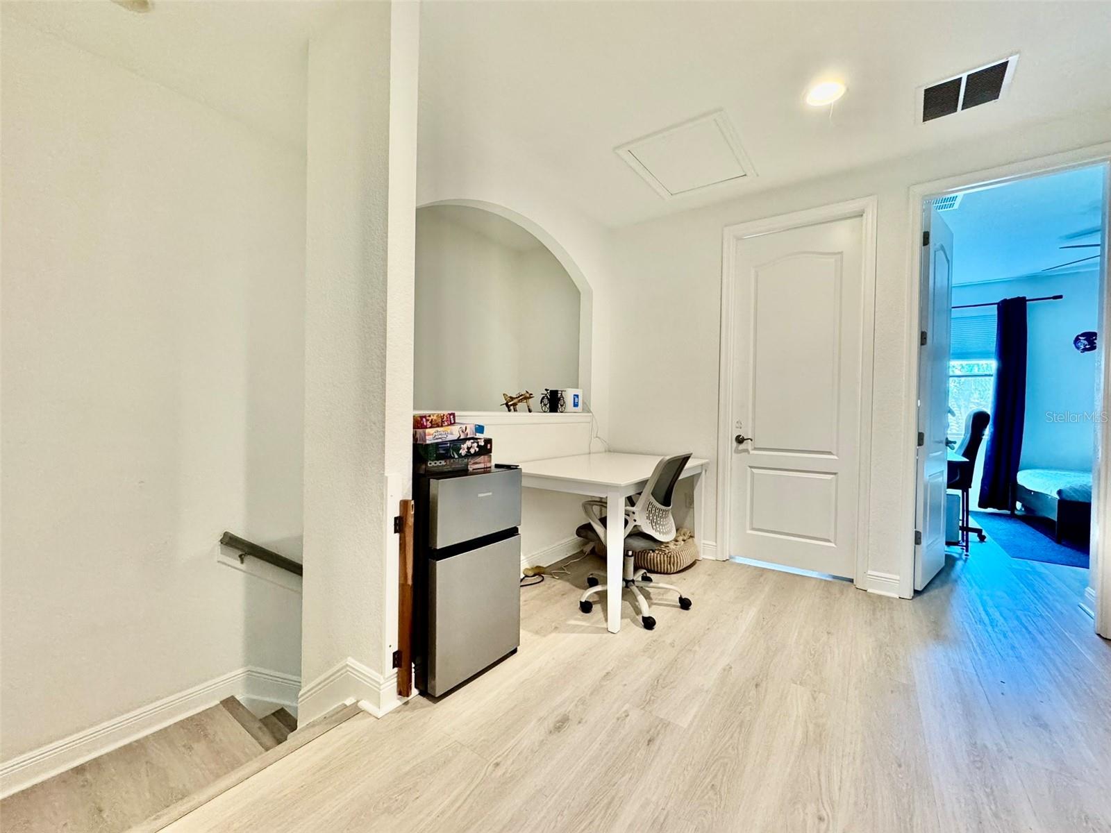 Image 32 of 51 For 8458 Kelsall Drive