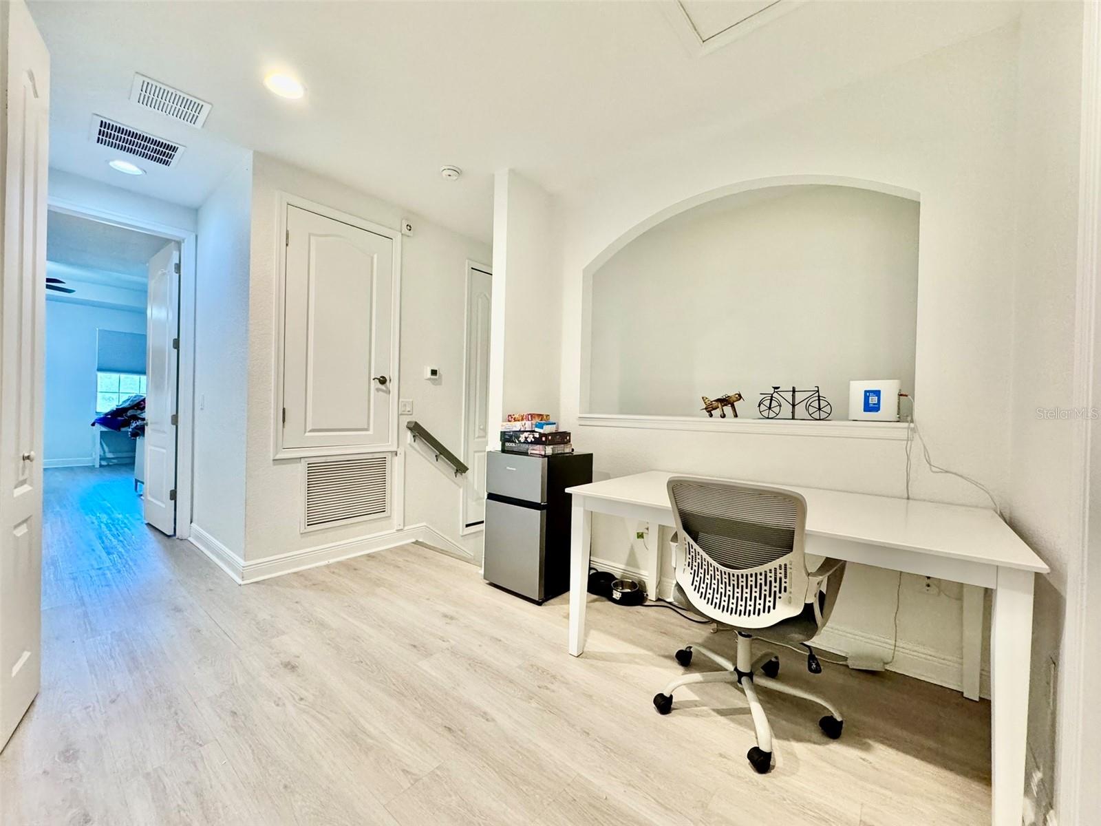 Image 33 of 51 For 8458 Kelsall Drive