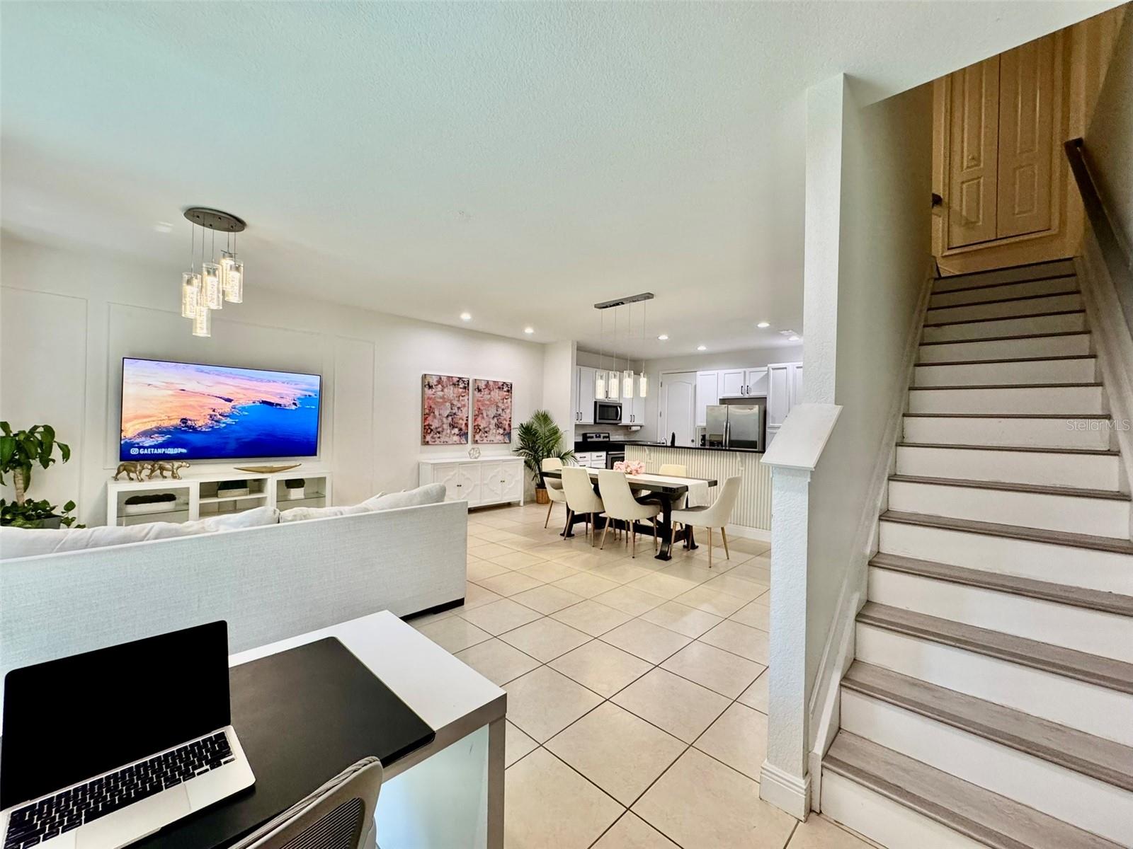 Image 6 of 51 For 8458 Kelsall Drive