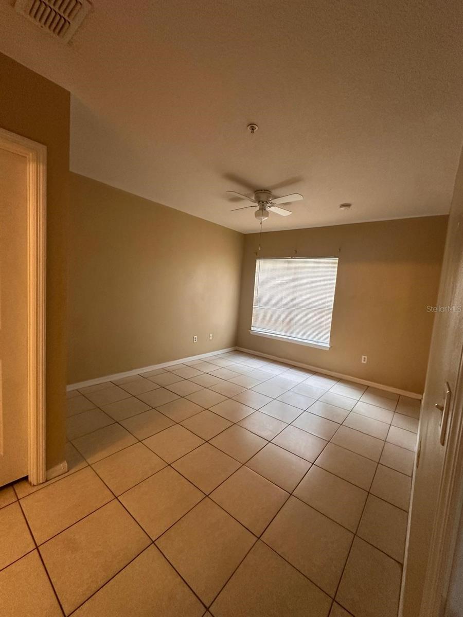 Image 20 of 27 For 4364 Kirkman Road 3