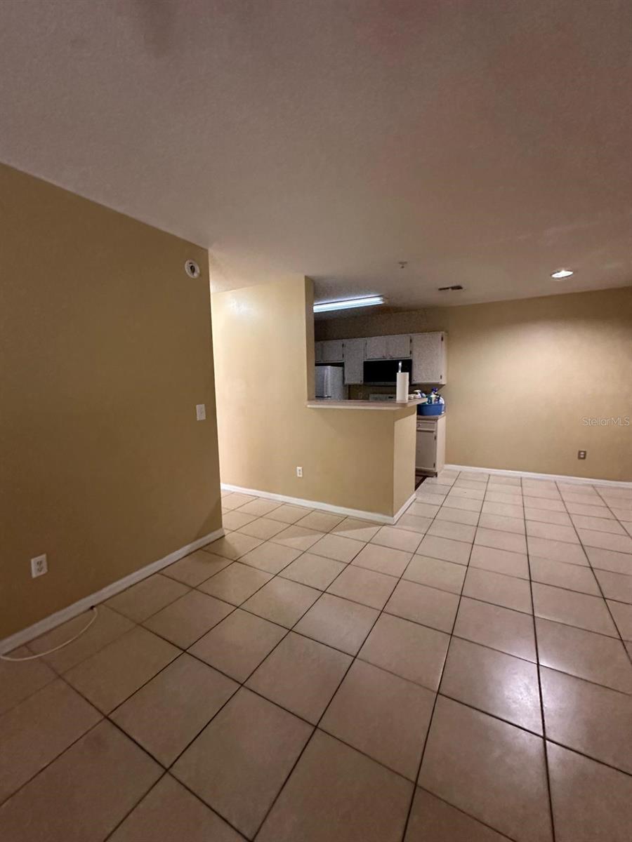 Image 8 of 27 For 4364 Kirkman Road 3