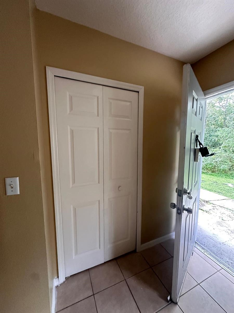 Image 9 of 27 For 4364 Kirkman Road 3
