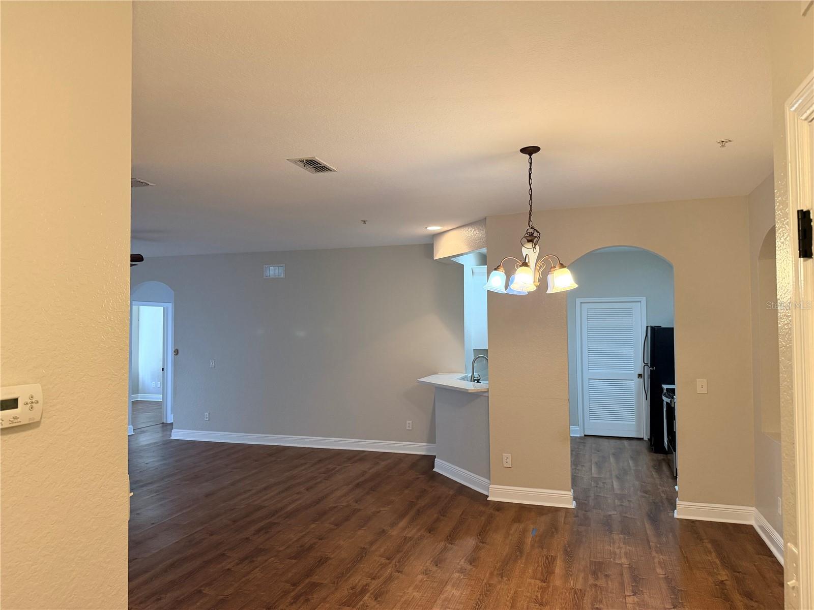 Image 6 of 16 For 3001 Laurel Run Lane 108